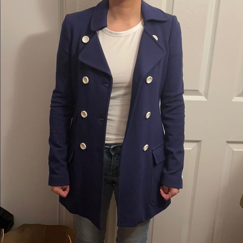 Bird Trench coat with white buttons